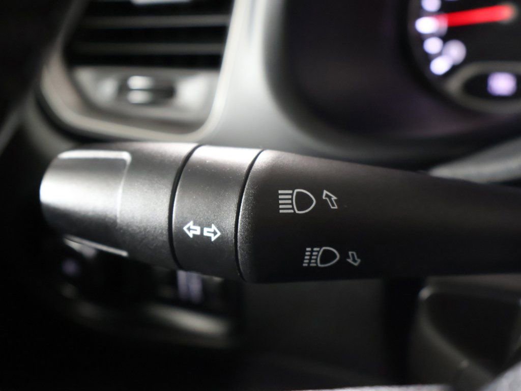 Used 2022 Jeep Renegade Limited AWD/4WD image 39