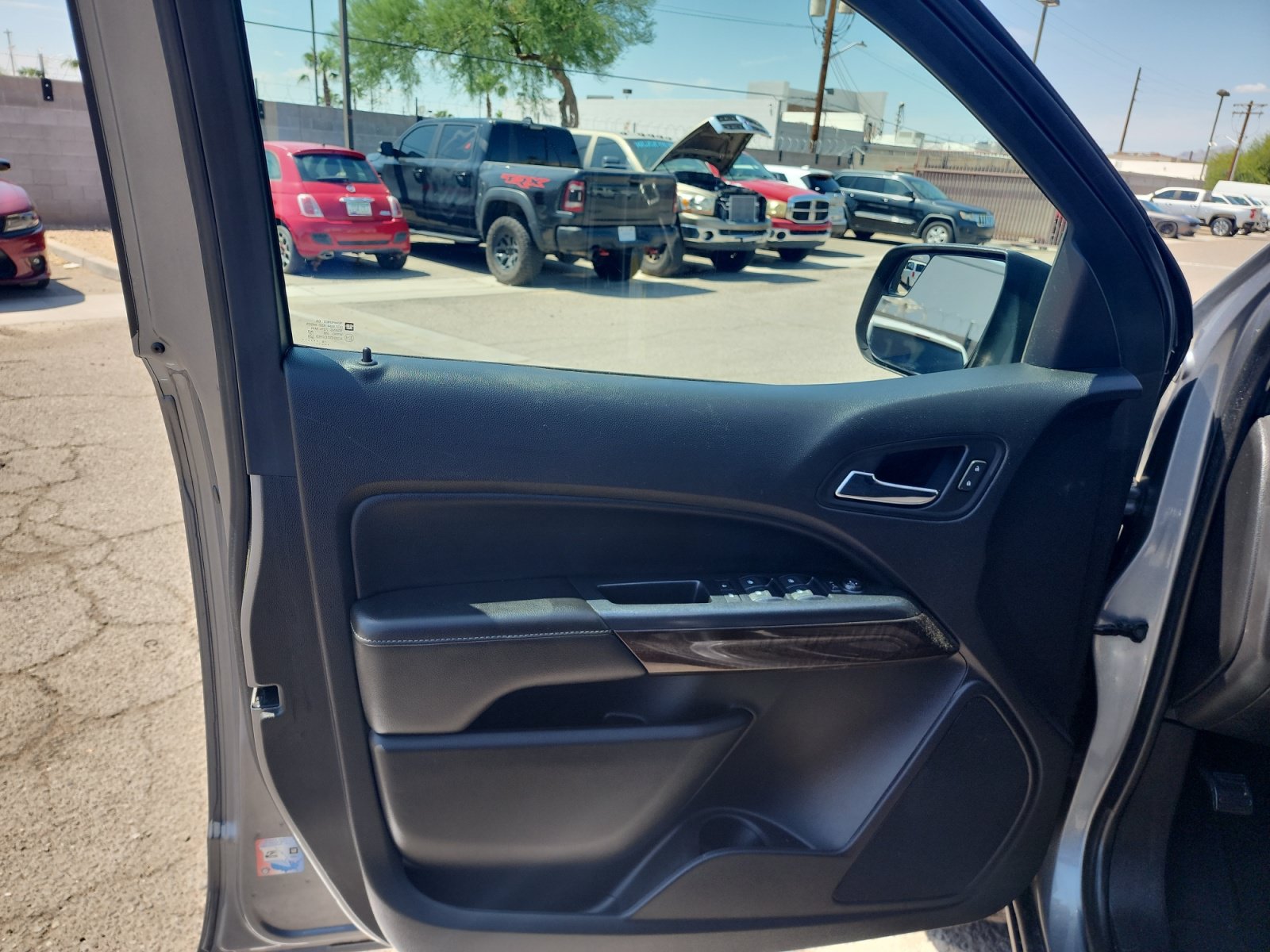 Used 2019 GMC Canyon SLE w/ Driver Alert Package AWD/4WD image 15