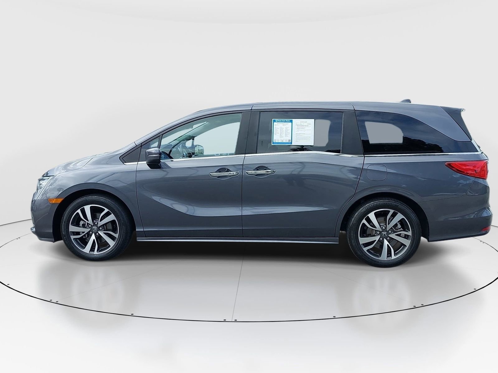 Certified 2024 Honda Odyssey Touring image 8