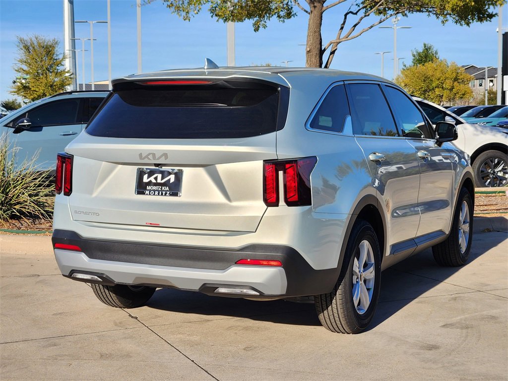 New 2026 Kia Sorento LX image 4