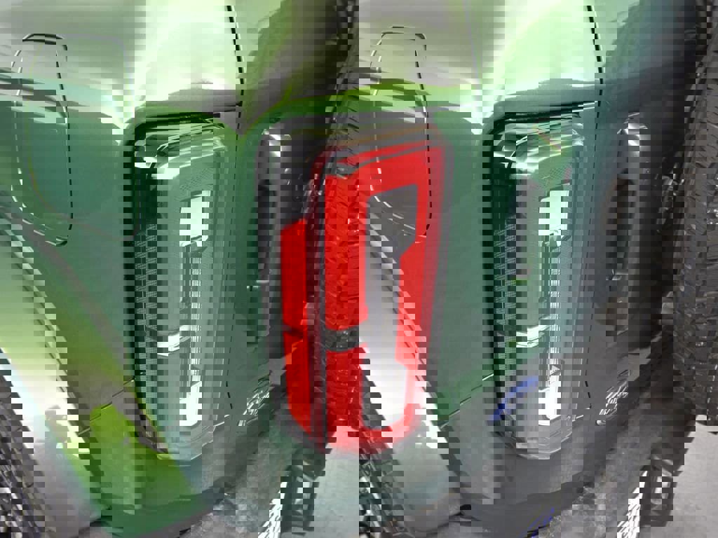 Used 2023 Ford Bronco Outer Banks image 12