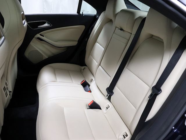 Used 2018 Mercedes-Benz CLA 250 4MATIC image 12
