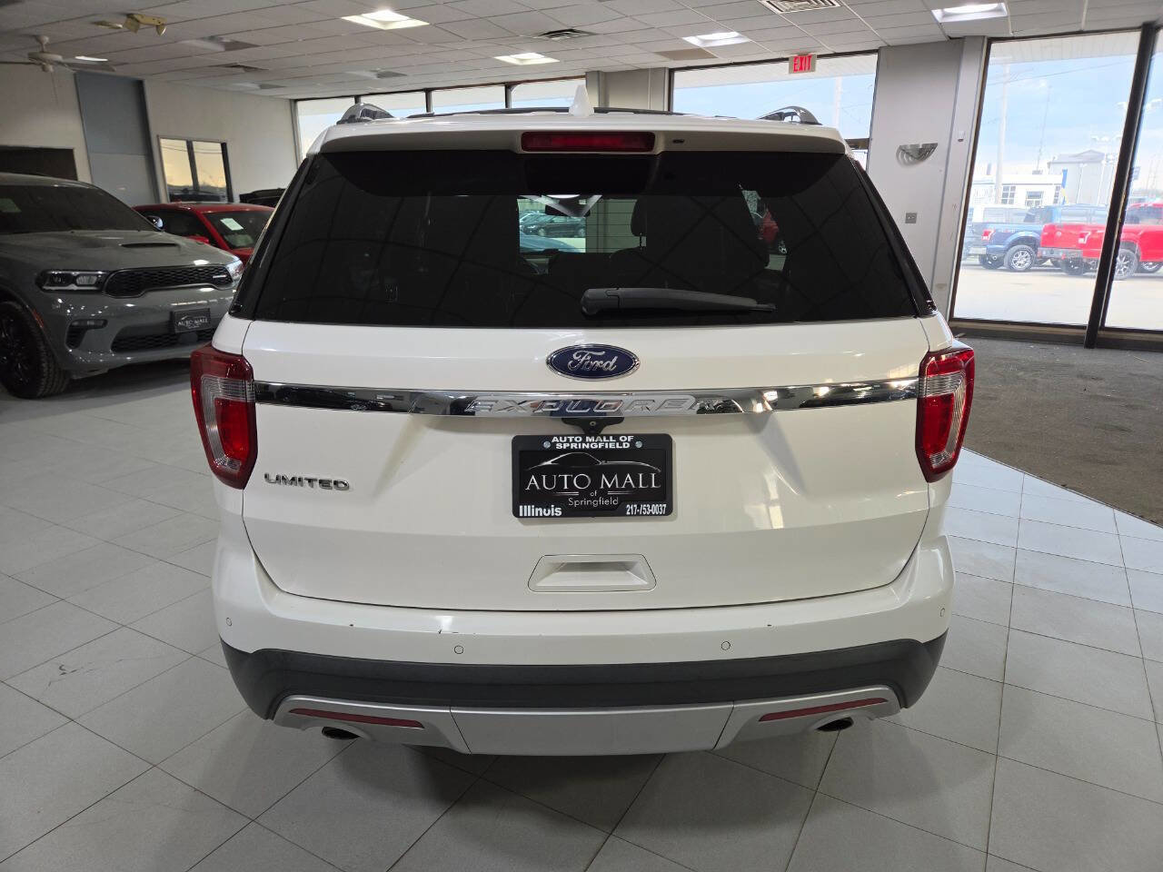Used 2017 Ford Explorer Limited FWD image 6