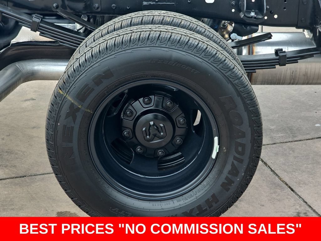New 2026 RAM 3500 Tradesman AWD/4WD image 38