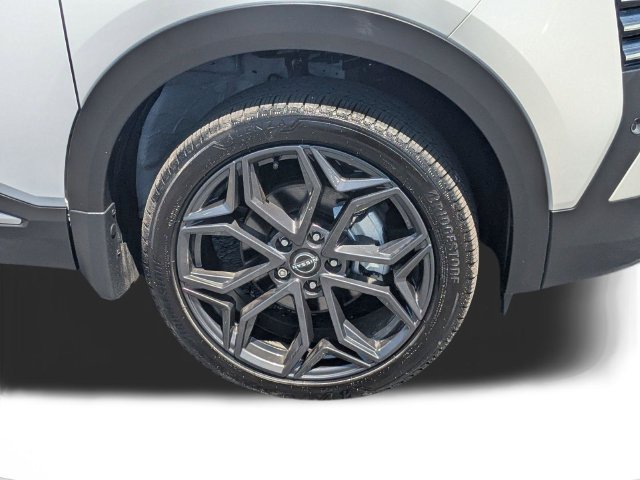 Used 2025 Nissan Kicks SR FWD image 10