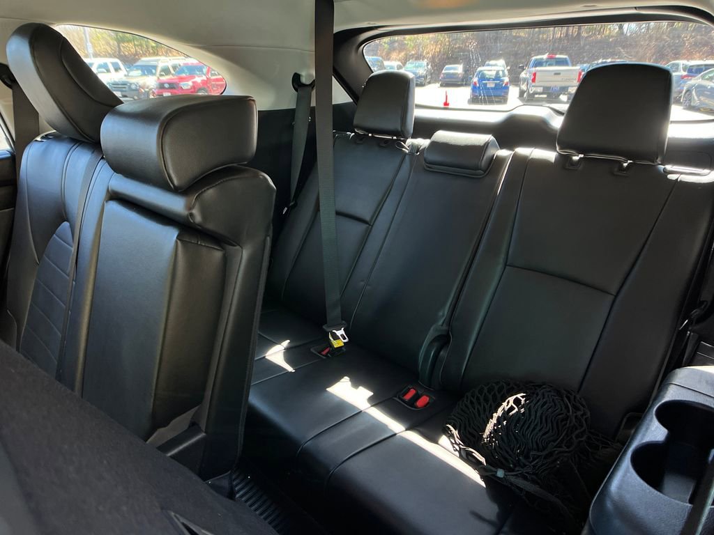 Used 2023 Toyota Highlander XLE image 23