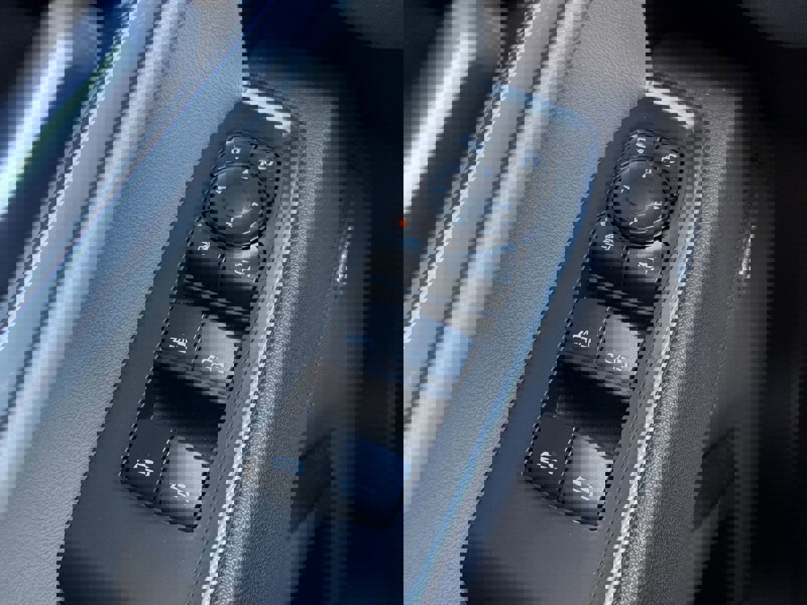 Used 2025 Chevrolet Silverado 1500 LTZ w/ LTZ Premium Package image 15