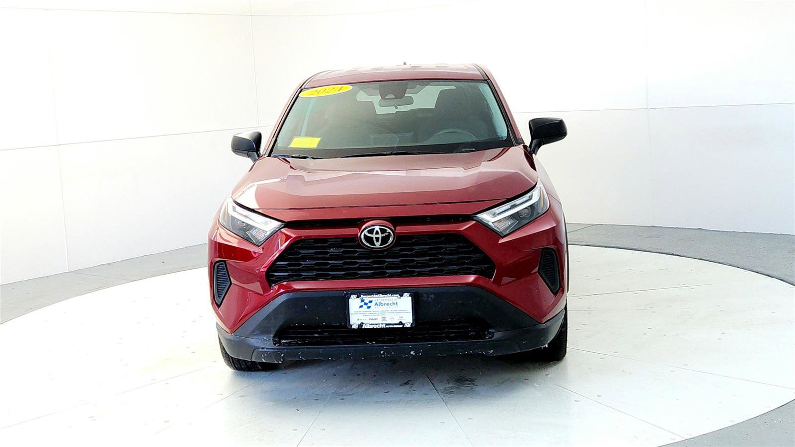 Used 2024 Toyota RAV4 LE image 8