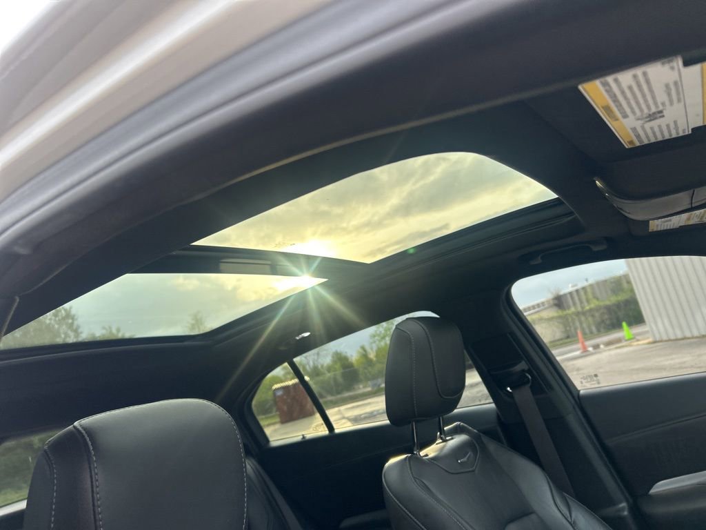 Used 2020 Cadillac XT4 Premium Luxury w/ Cold Weather Package image 21