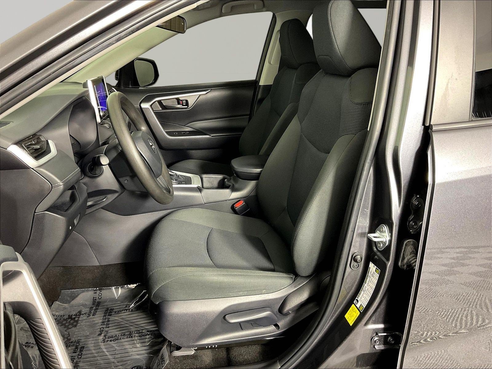 Used 2024 Toyota RAV4 LE AWD/4WD image 21