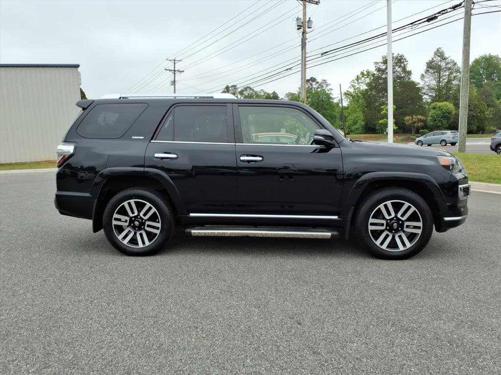 Used 2023 Toyota 4Runner Limited AWD/4WD image 3