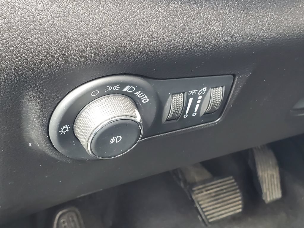 Used 2023 Jeep Compass Limited AWD/4WD image 8