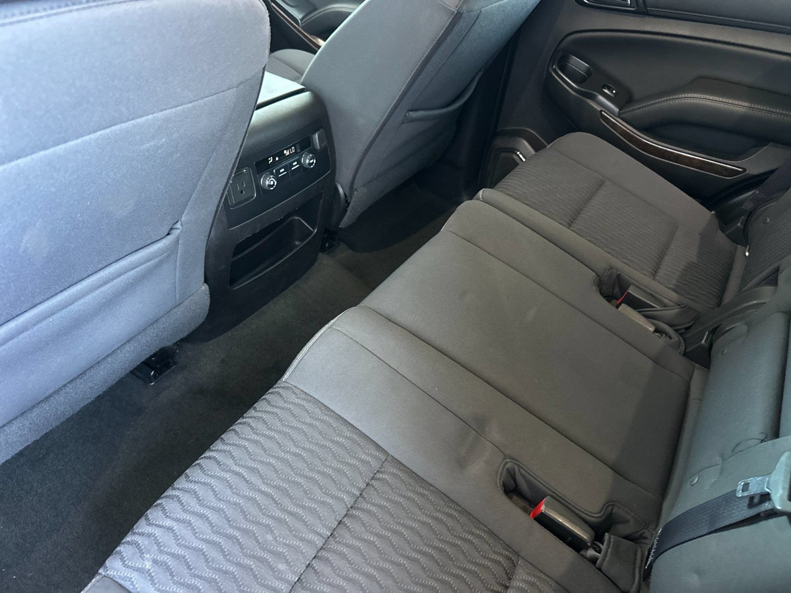 Used 2016 Chevrolet Tahoe LS RWD image 13