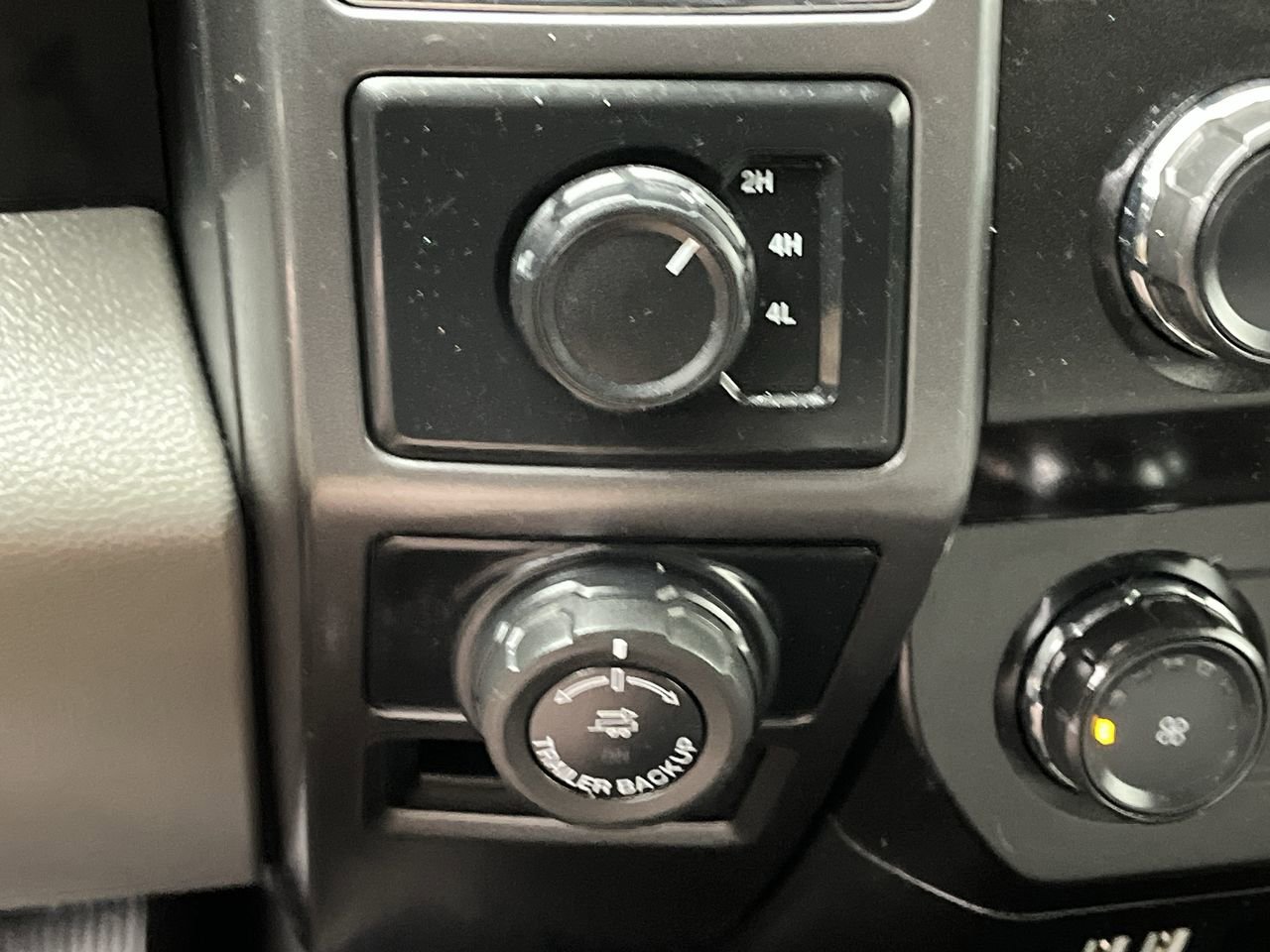 Used 2019 Ford F150 XLT w/ Equipment Group 302A Luxury AWD/4WD image 19