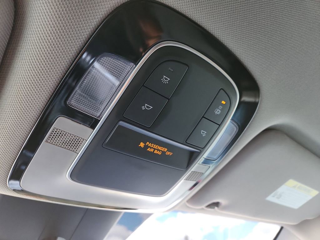 Used 2023 Hyundai Santa Fe SE AWD/4WD image 28