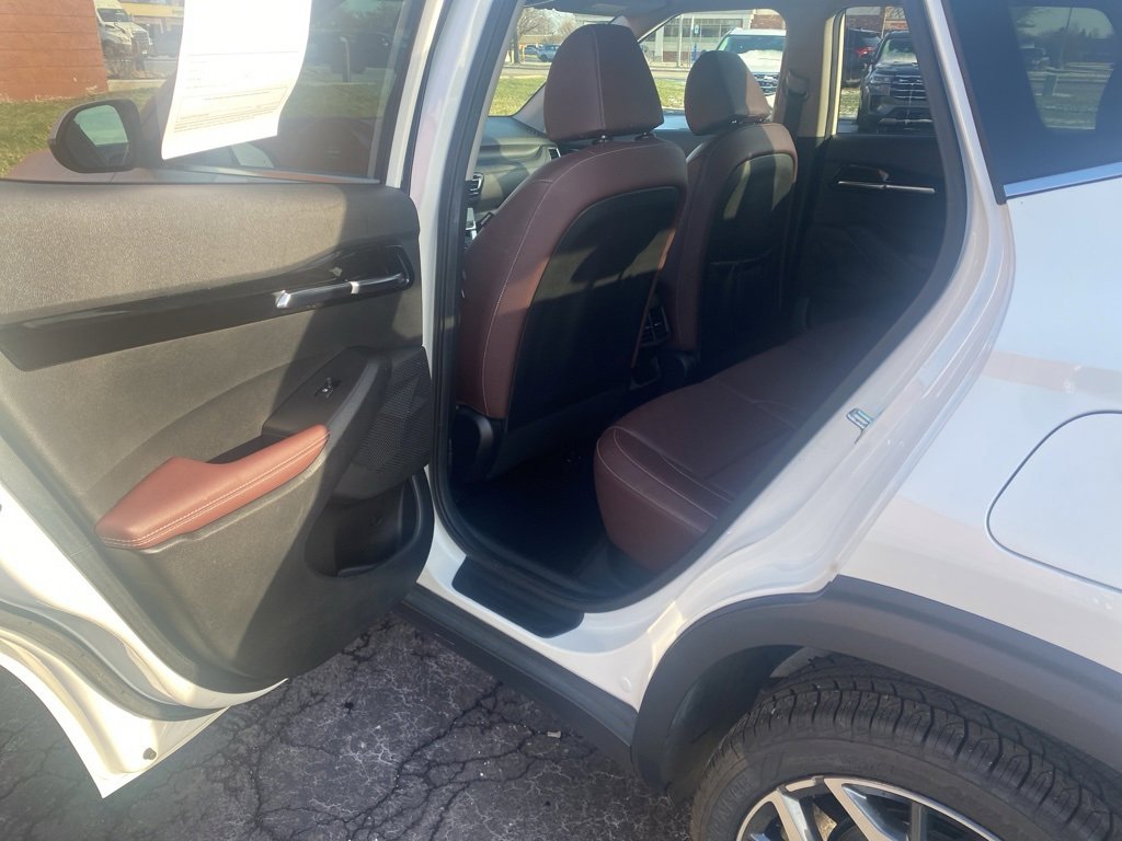 Used 2022 Kia Seltos SX image 17