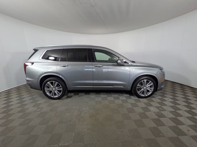 Used 2023 Cadillac XT6 Premium Luxury FWD image 2