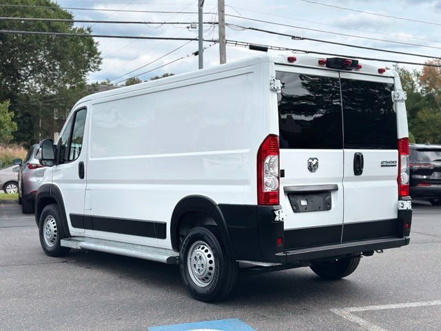 Used 2025 RAM ProMaster 2500 w/ U-Haul Equipment Group FWD image 5