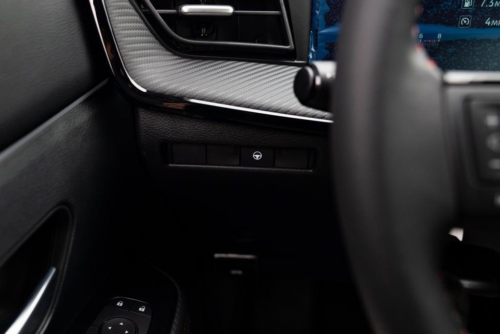 New 2026 Nissan Kicks SR w/ Cold Weather Package image 13