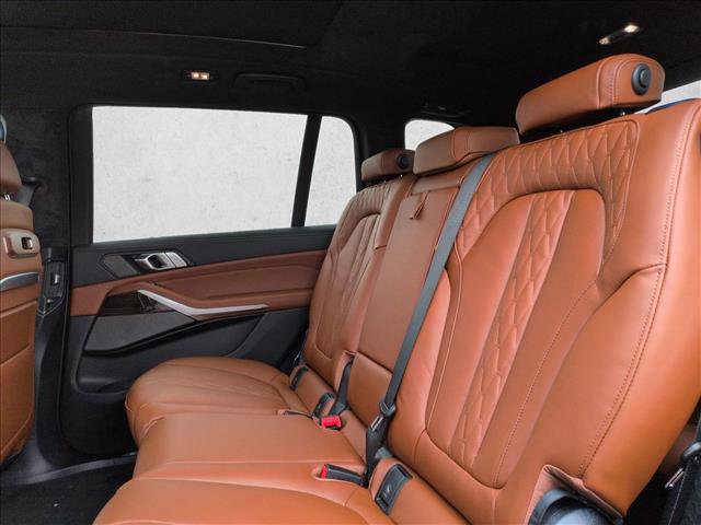 New 2026 BMW X7 xDrive40i w/ M Sport Package image 16