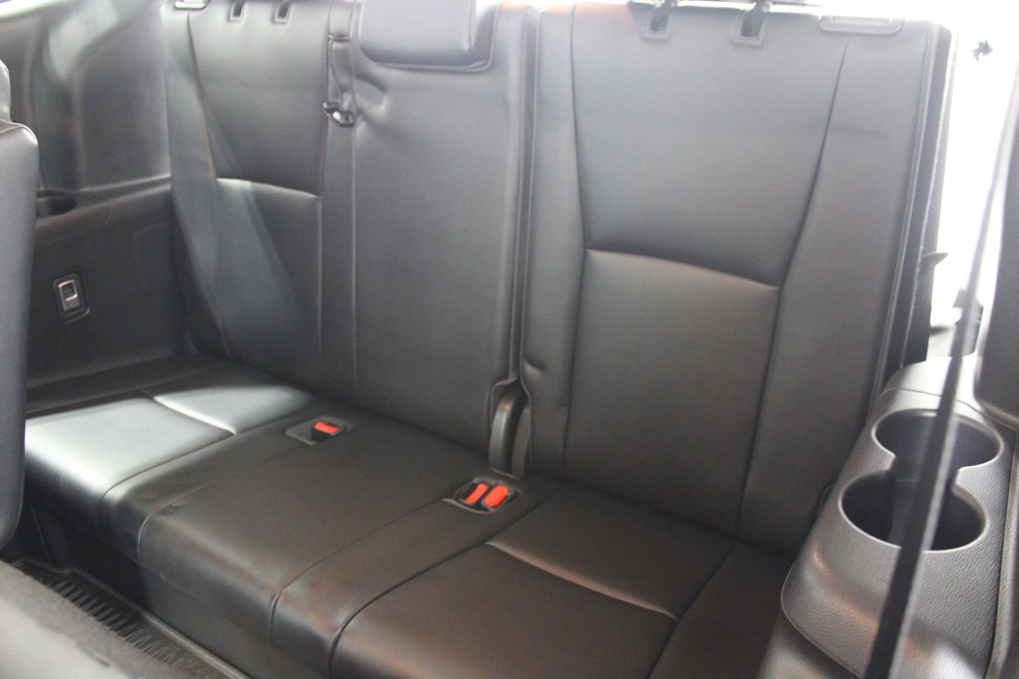 Used 2023 Toyota Highlander XLE AWD/4WD image 19