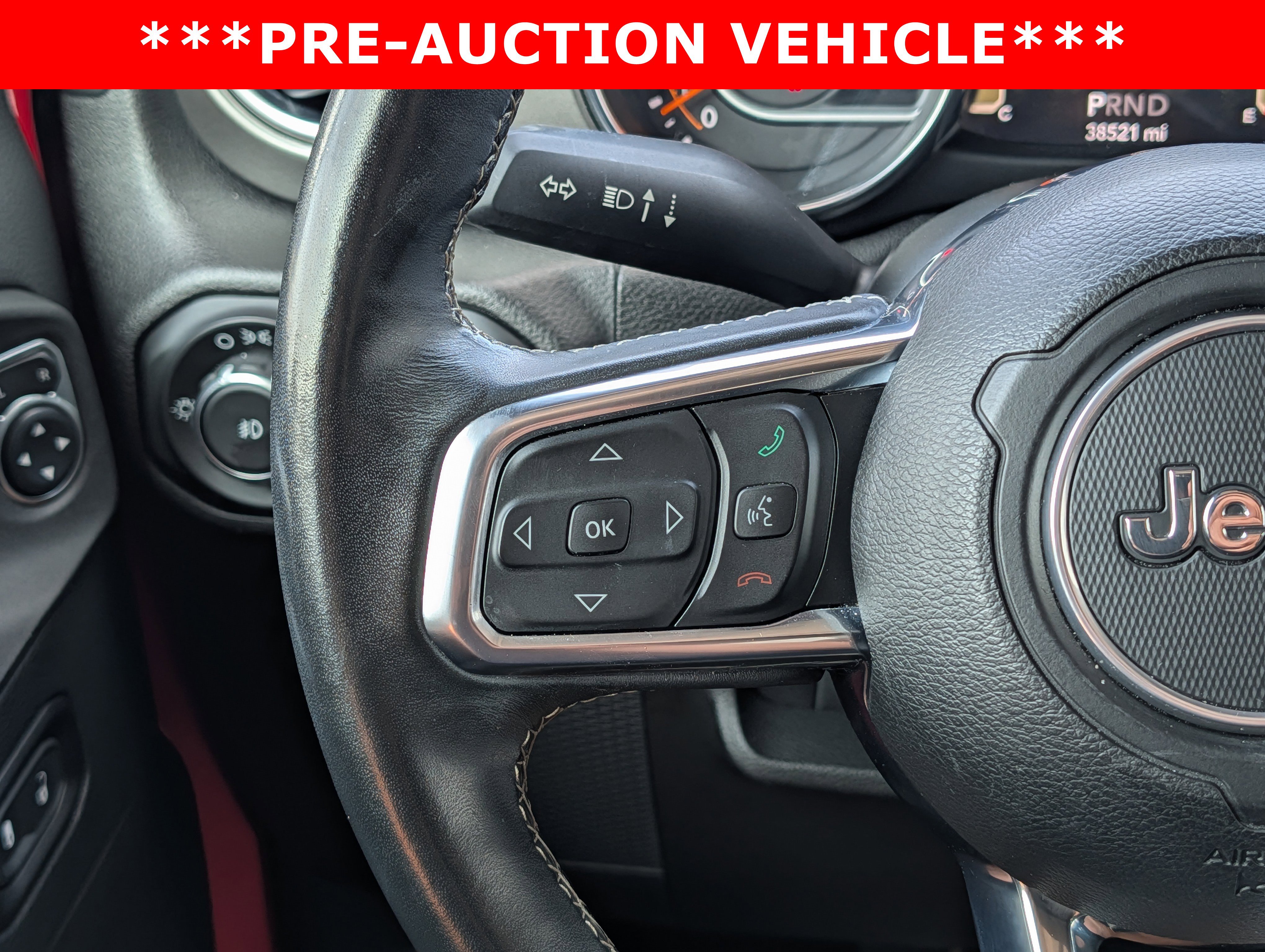 Used 2019 Jeep Wrangler Unlimited Sahara AWD/4WD image 24