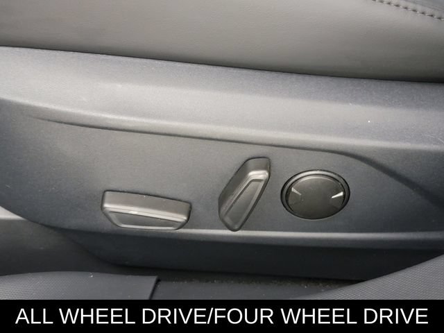 Used 2025 Ford Mustang Mach-E Premium w/ Sport Appearance Package AWD/4WD image 15