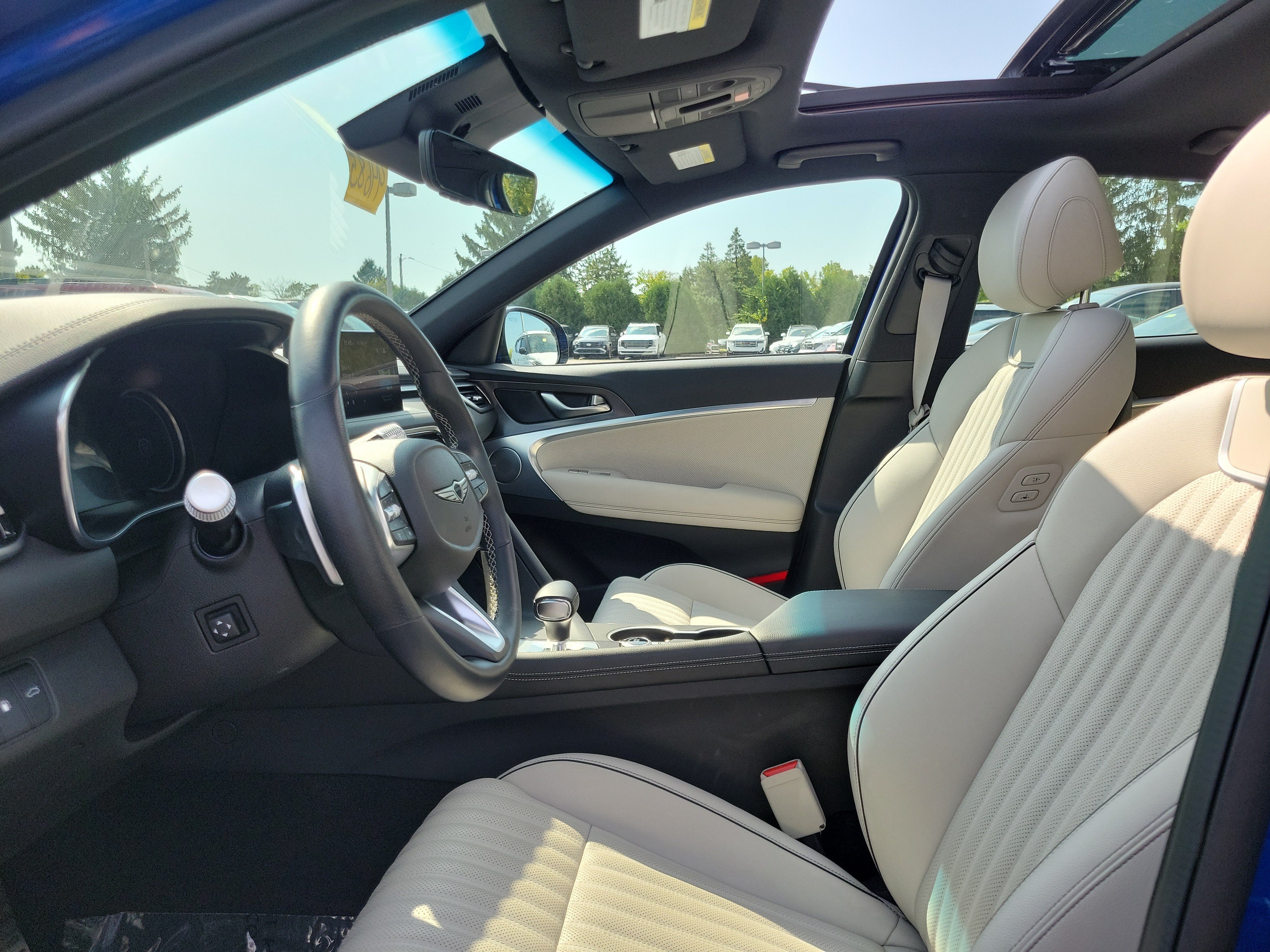 Used 2025 Genesis G70 3.3T Advanced AWD/4WD image 15