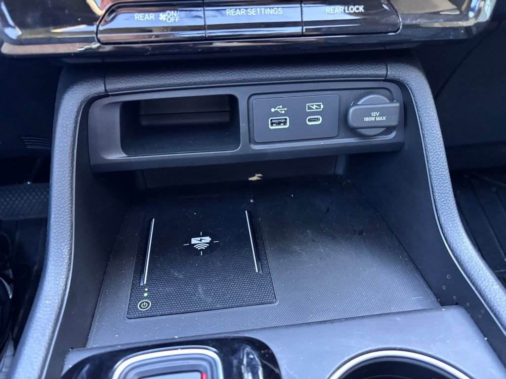 Certified 2025 Honda Pilot Touring image 26