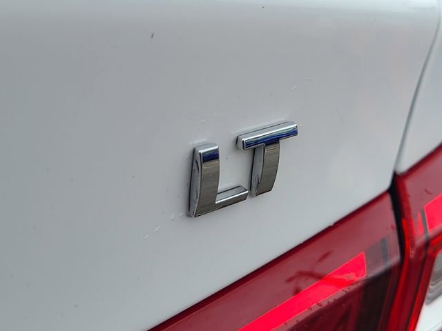 Used 2025 Chevrolet Malibu LT FWD image 10