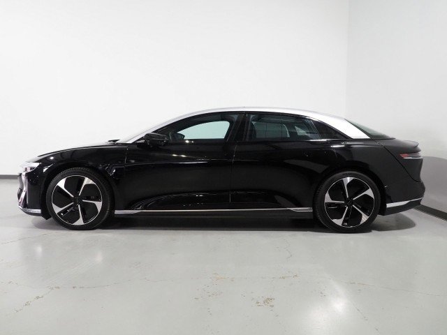 Used 2025 Lucid Air Touring image 9