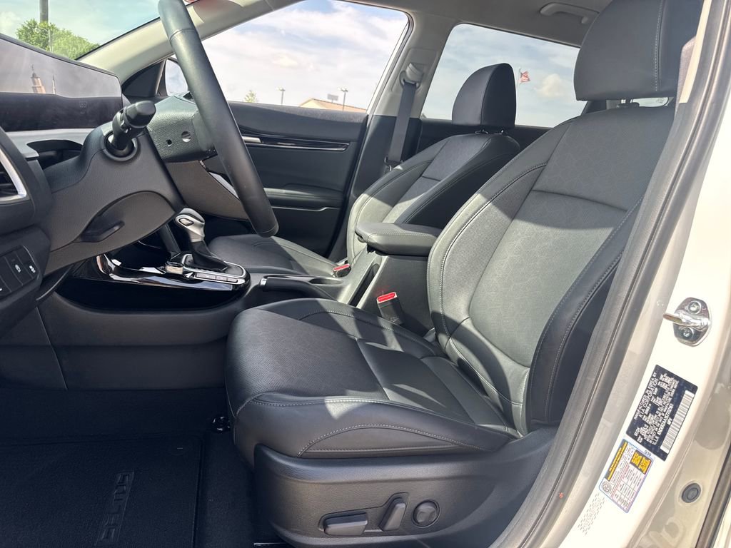 Used 2025 Kia Seltos EX image 17