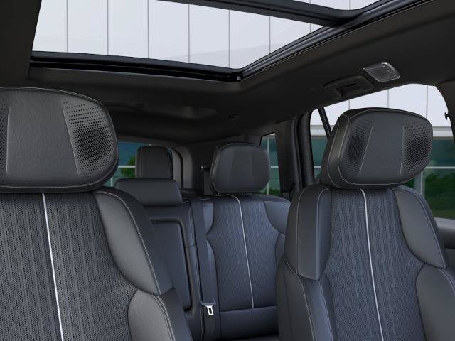 New 2027 Cadillac Vistiq Sport w/ LPO, Floor Liner Package AWD/4WD image 24