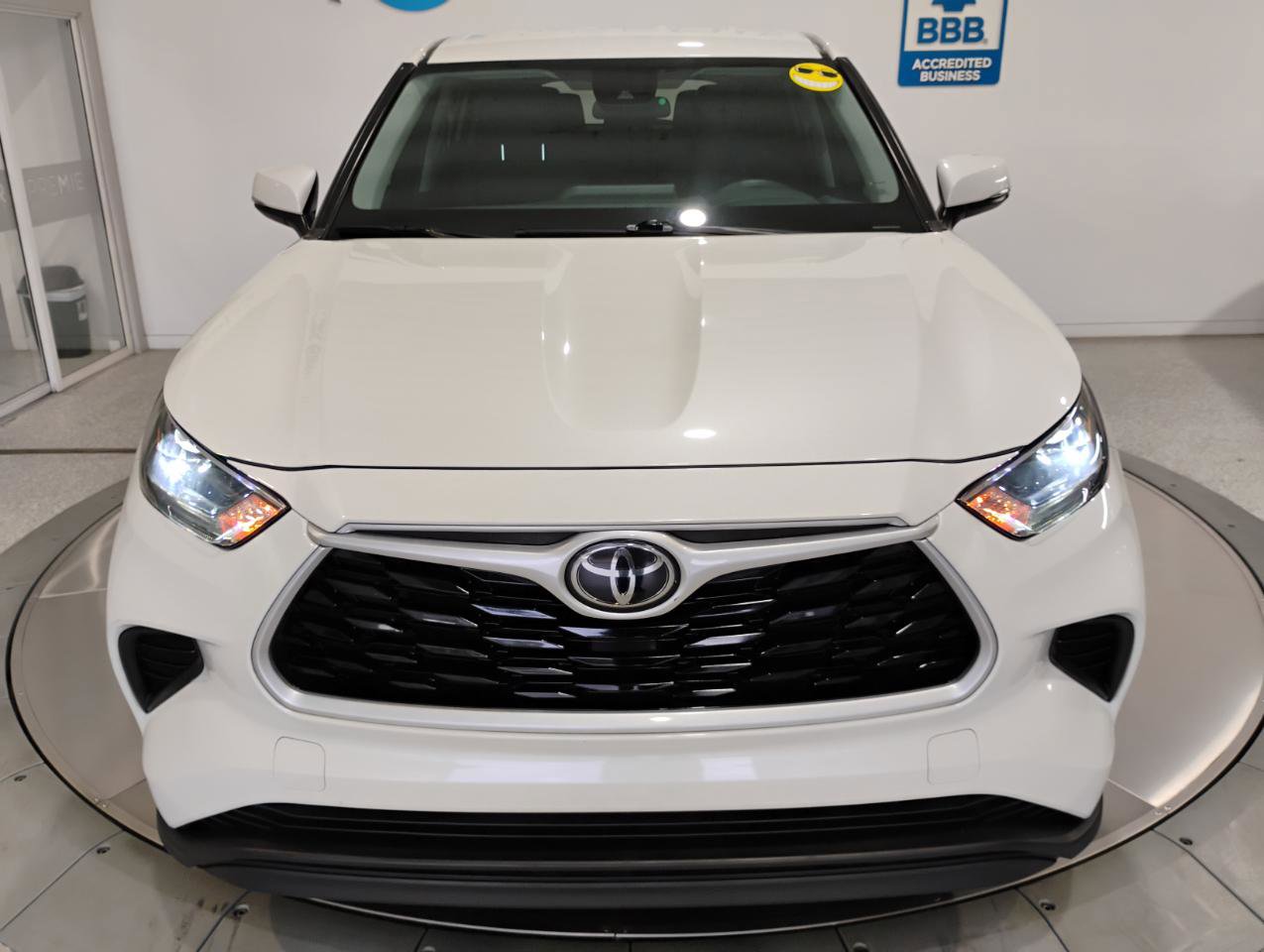 Used 2021 Toyota Highlander L image 97