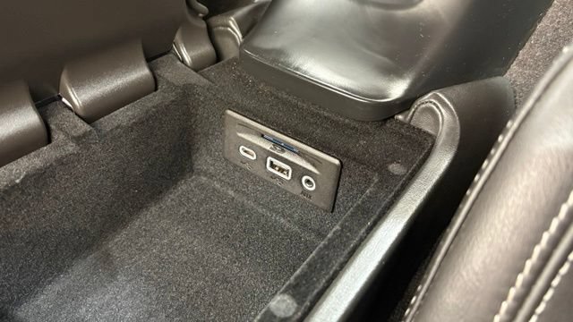 Used 2023 Chevrolet Corvette Stingray Preferred Conv w/ Z51 Performance Package RWD image 32