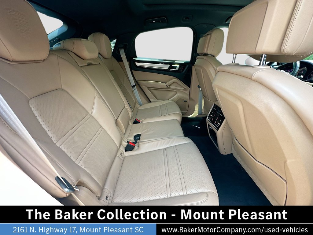 Used 2023 Porsche Cayenne Platinum Edition AWD/4WD image 29