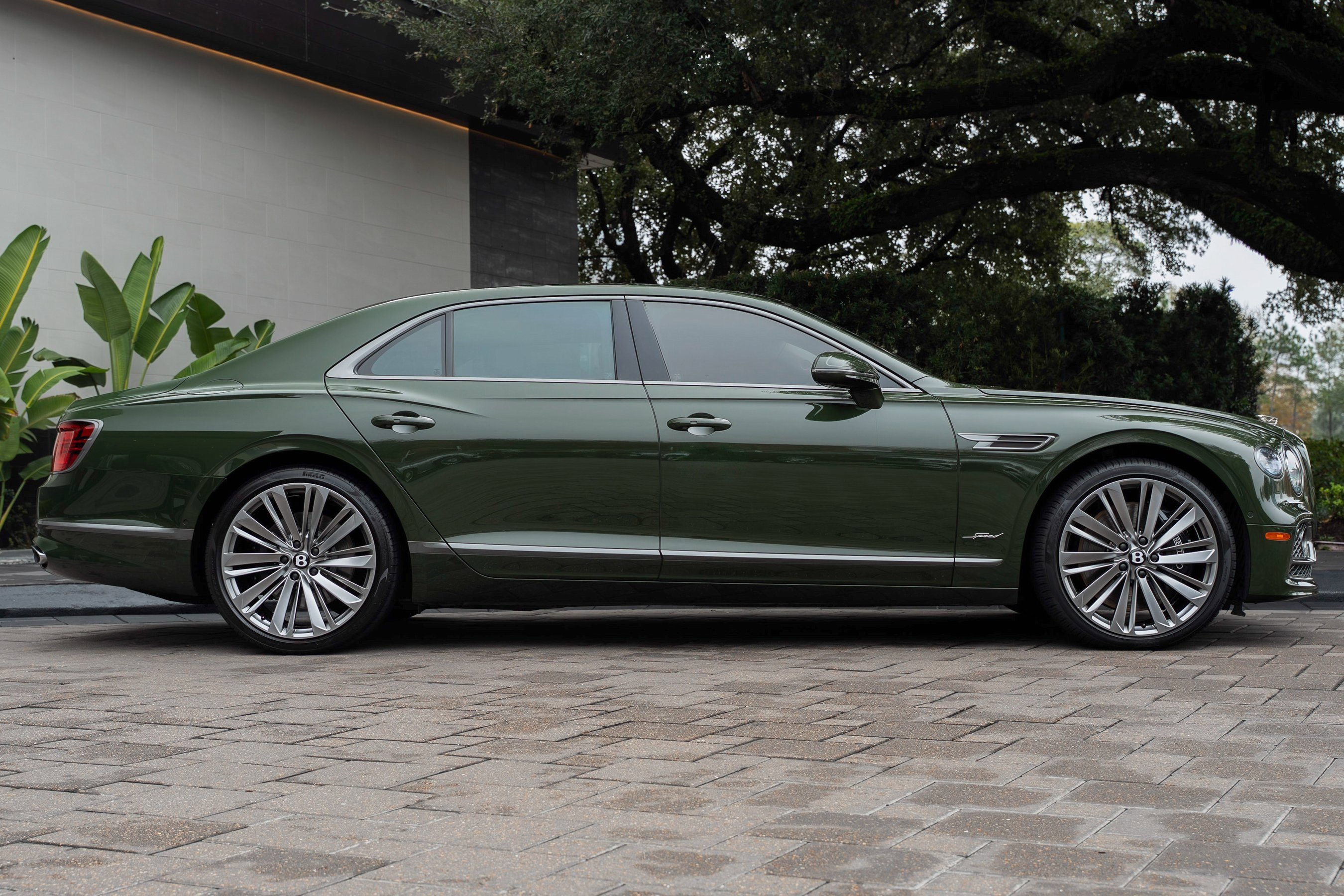 Used 2024 Bentley Flying Spur W12 image 5