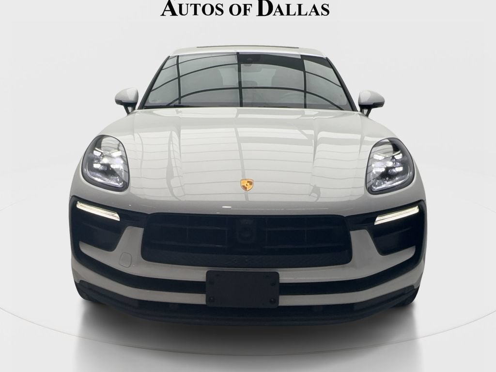 Used 2023 Porsche Macan Turbo AWD/4WD image 3