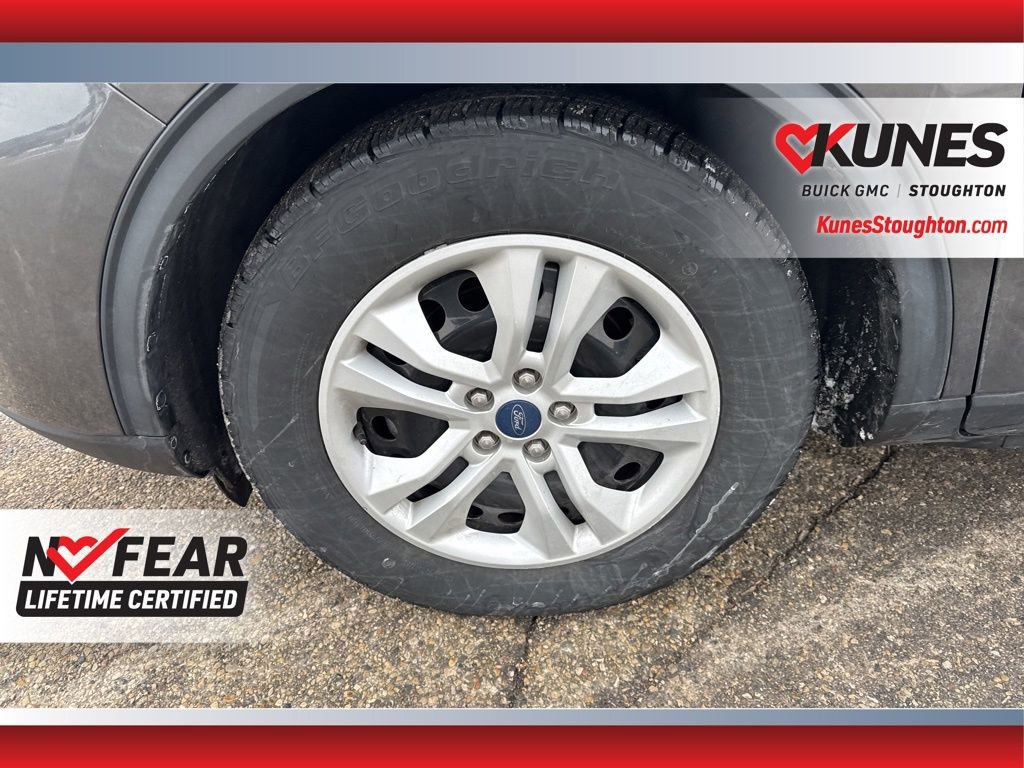 Used 2020 Ford Escape S image 15