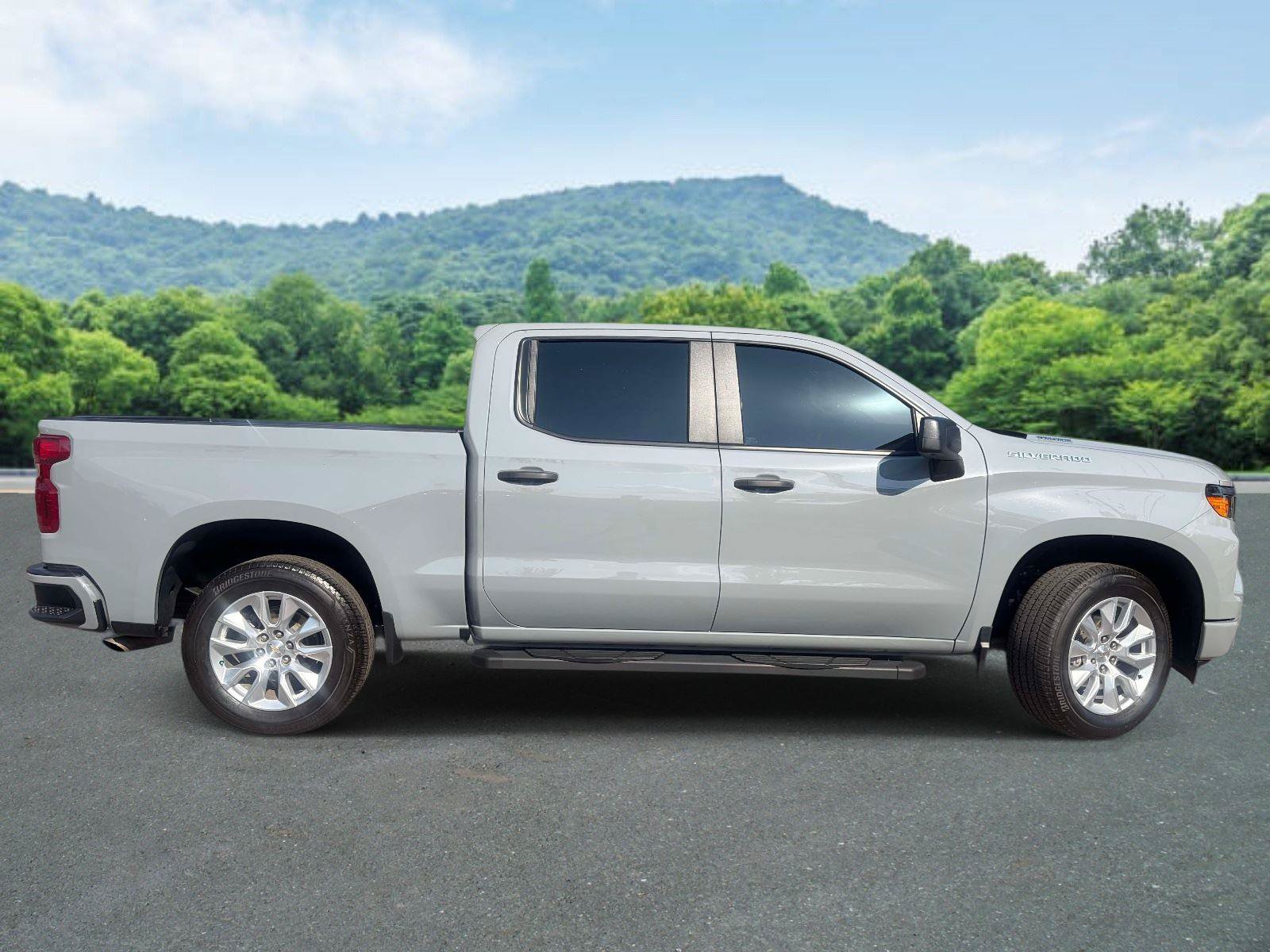 Used 2024 Chevrolet Silverado 1500 Custom RWD image 19
