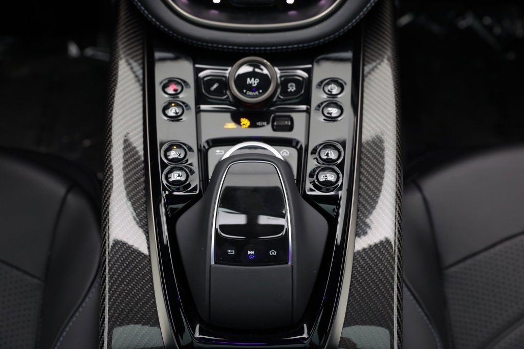 Used 2024 Aston Martin DBX 707 image 10