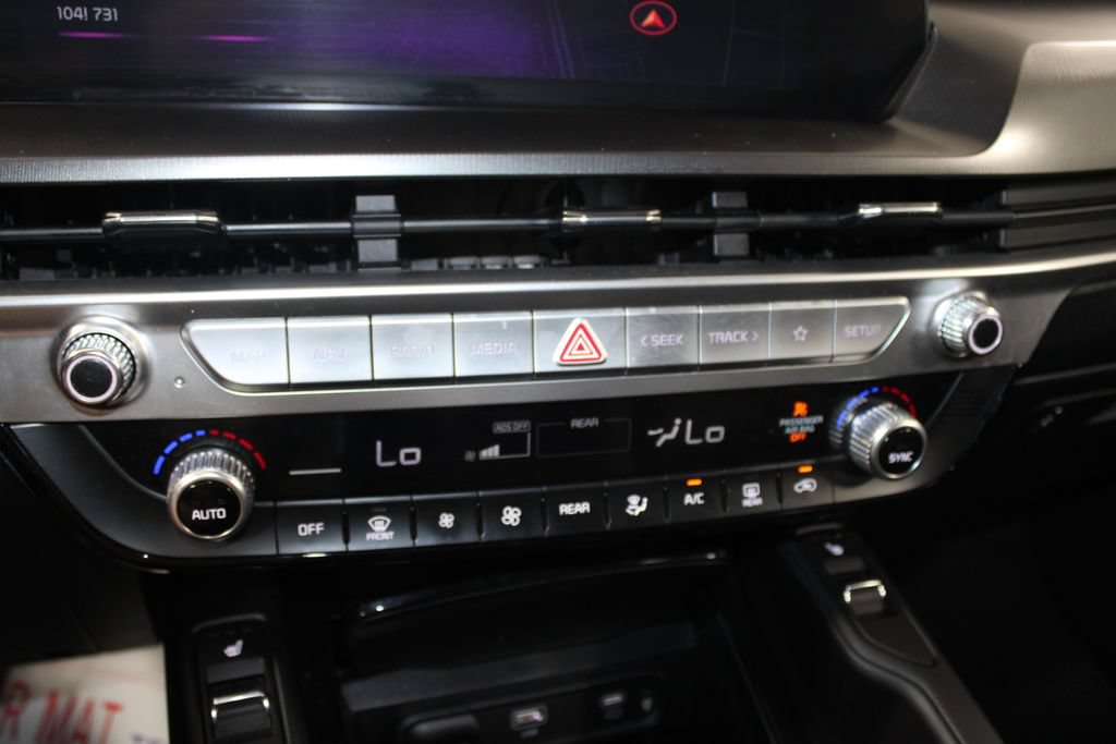 Used 2025 Kia Telluride S FWD image 42