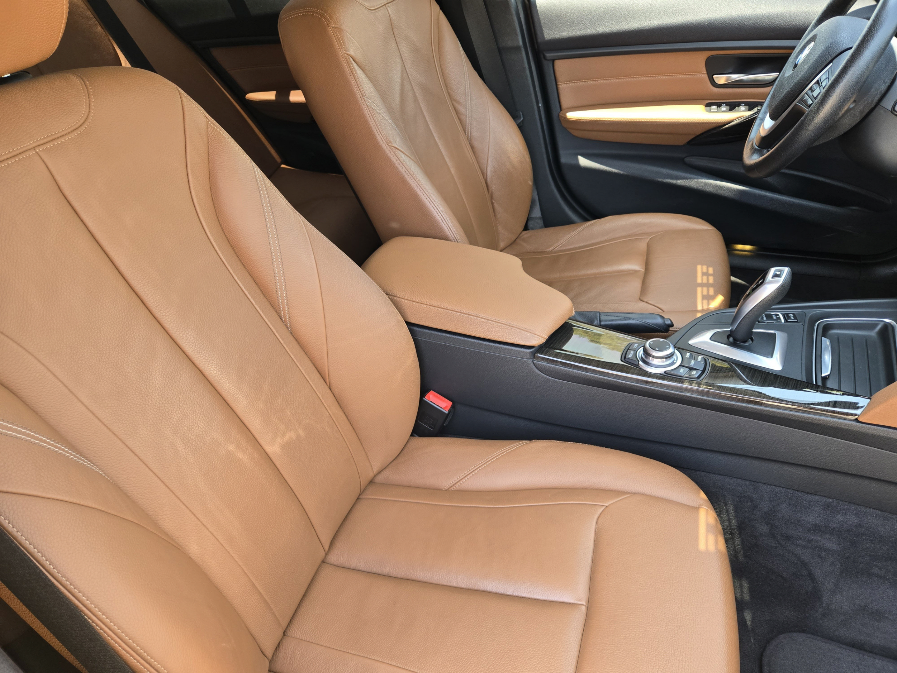 Used 2013 BMW 335i xDrive Sedan AWD/4WD image 10