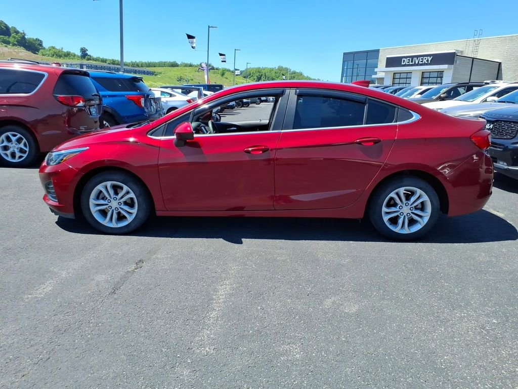 Used 2019 Chevrolet Cruze LT FWD image 8