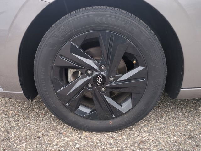 Certified 2023 Hyundai Elantra SEL w/ Cargo Package image 21