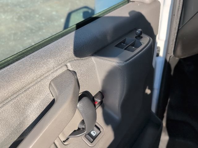 Used 2024 Chevrolet Express 2500 w/ Driver Convenience Package image 18