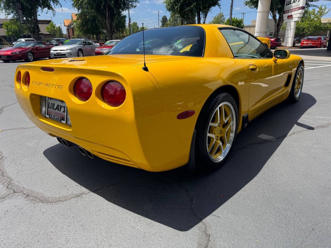 Used 2004 Chevrolet Corvette Z06 w/ Memory Package RWD image 5