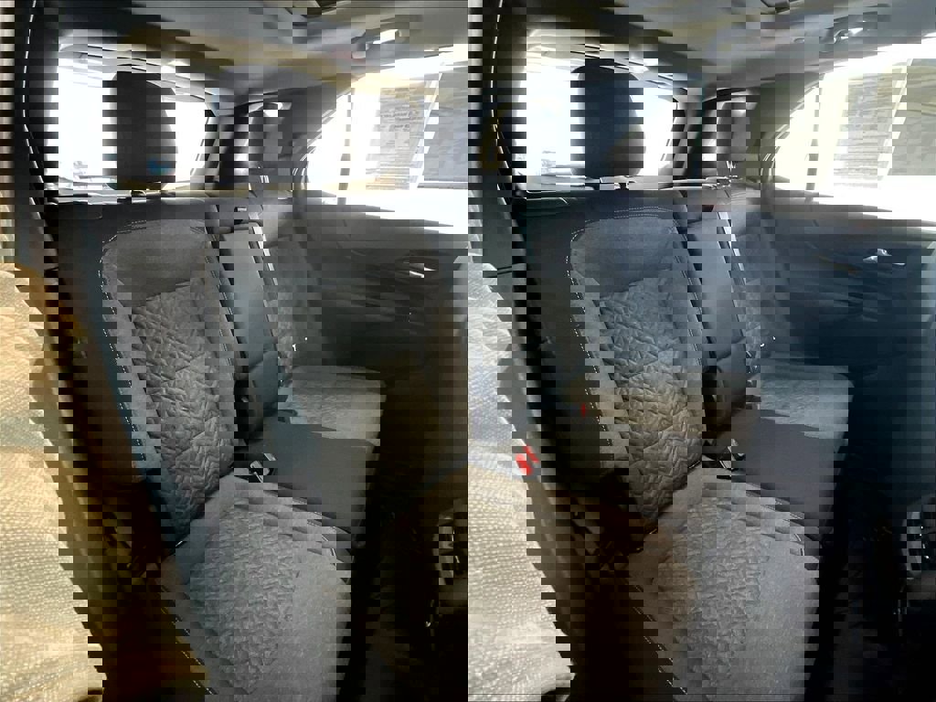 Used 2022 Chevrolet Equinox LT image 16