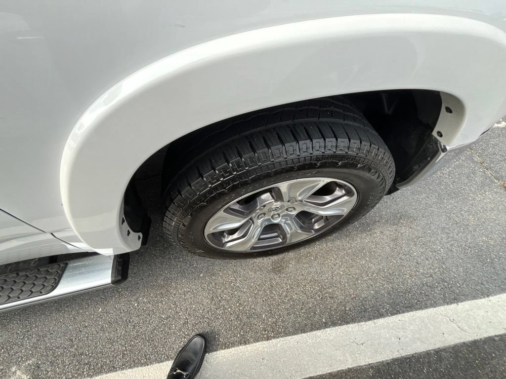Used 2019 RAM 1500 Laramie AWD/4WD image 22