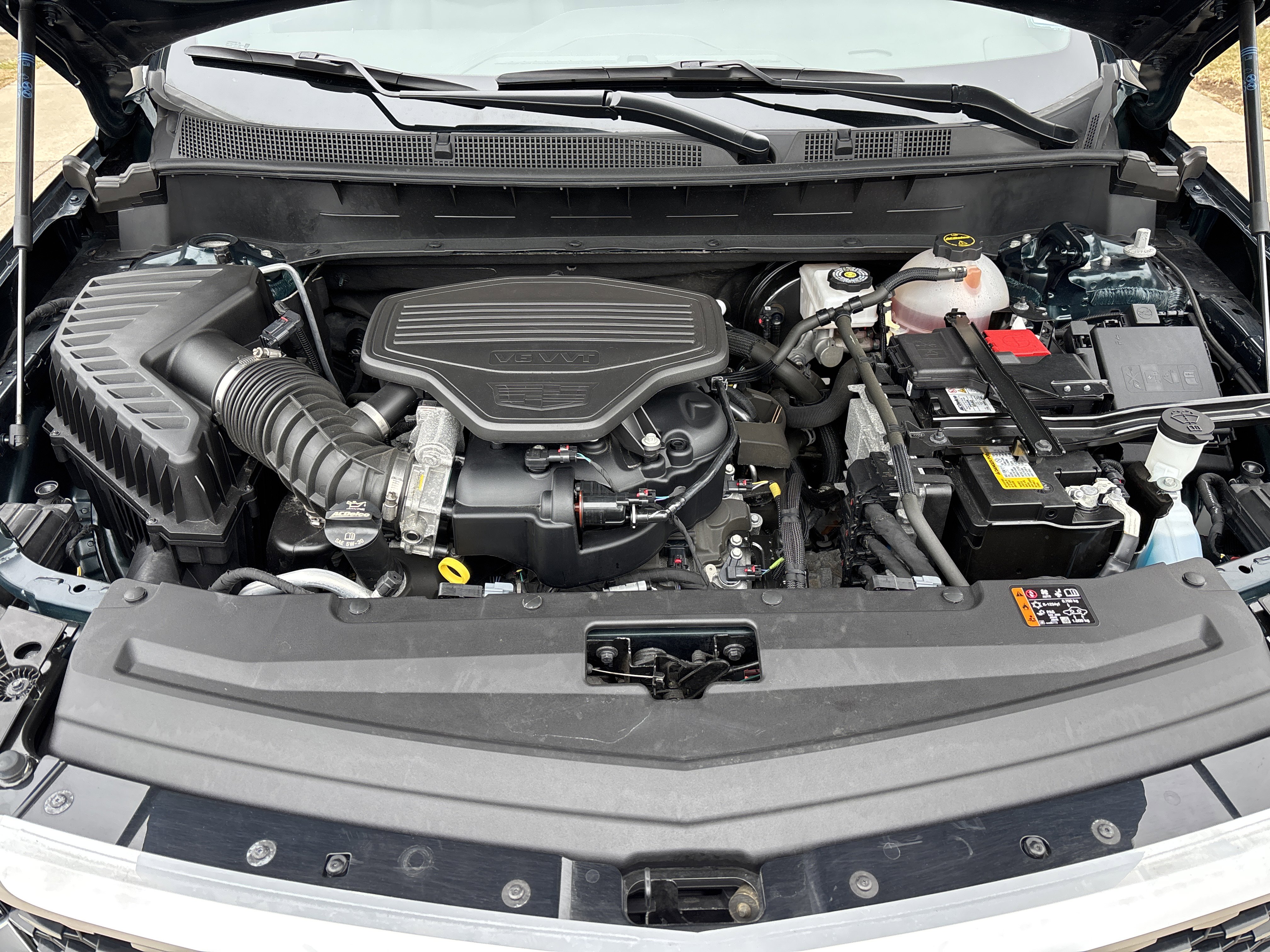 Used 2025 Cadillac XT6 Premium Luxury image 37